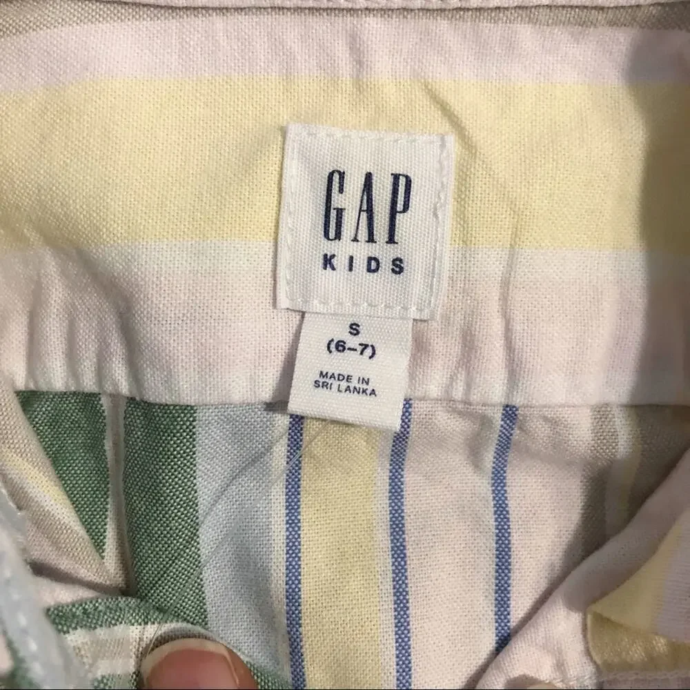 NWT Gap Size Small Boys Pastel Striped, Short Sleeved Button Down Shirt